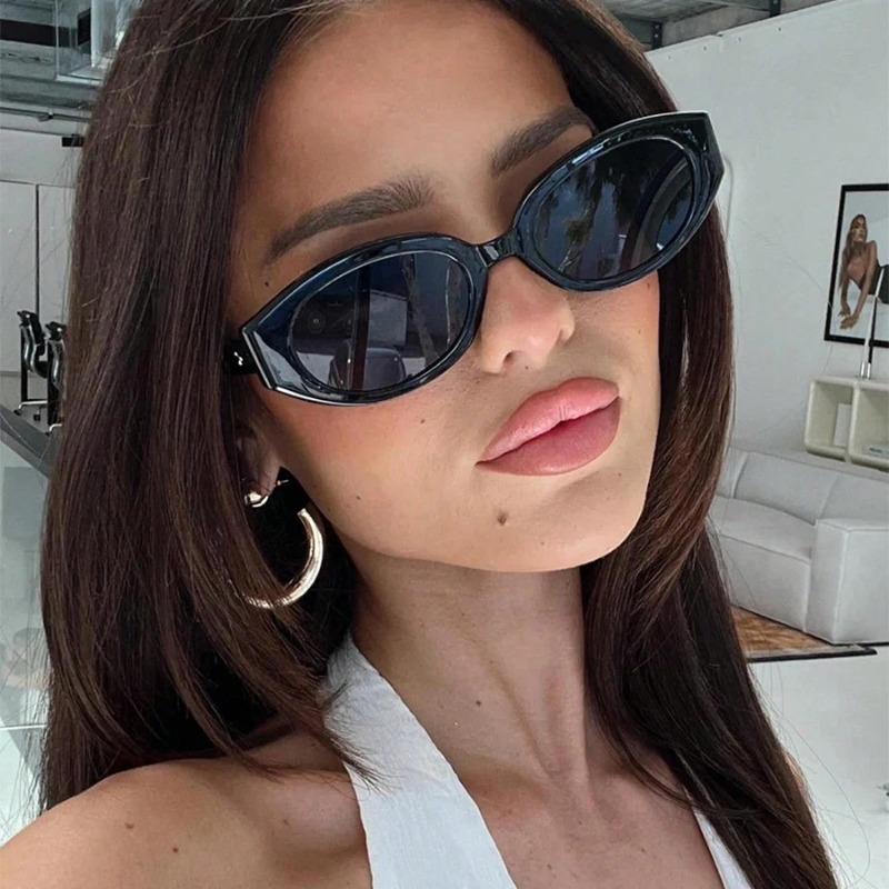 Vintage Fashion Girl - Vintage Cat Eye Sunglasses Woman Retro