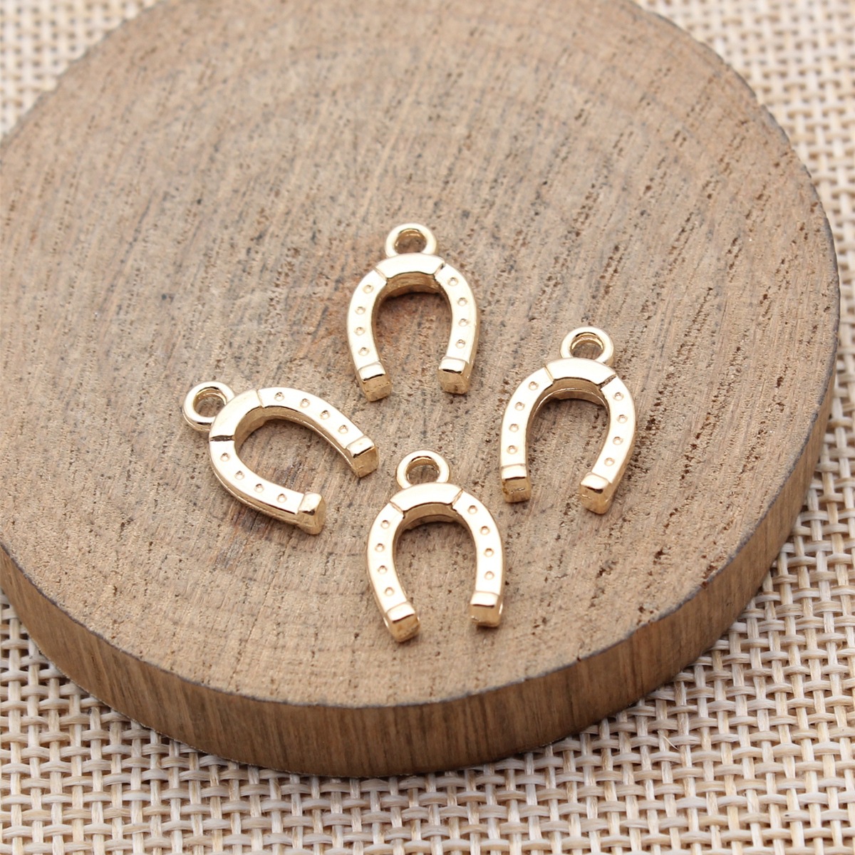 Vintage Fashion Tumblr - 40pcs 14x9mm(0.55x0.35inch) 3 Colors Horseshoe Charms