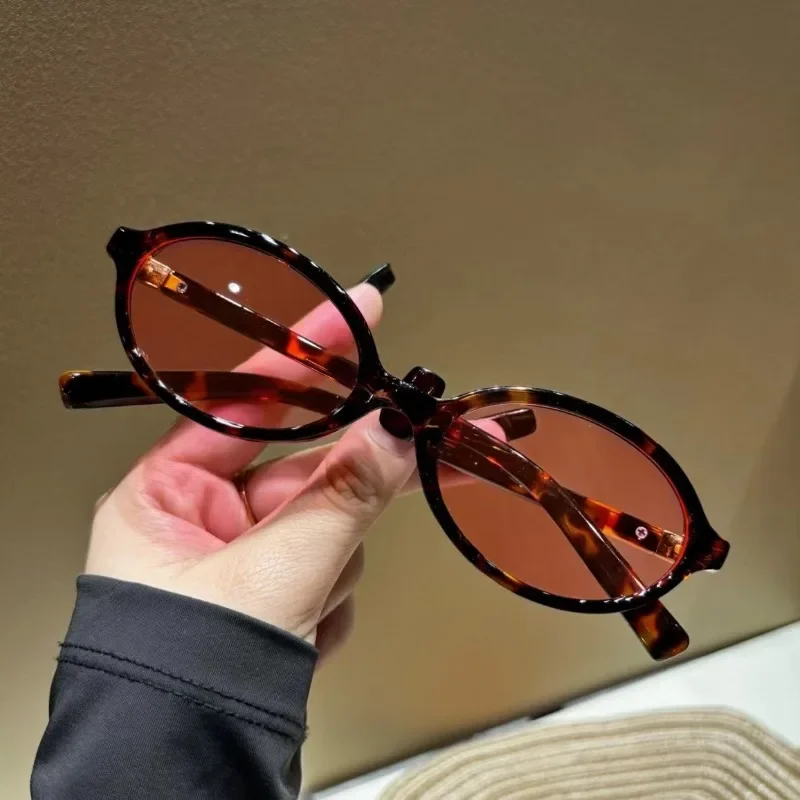 New Oval Shape Sunglasses Clas - đánh giá và giá Vintage Outdoor Fashion